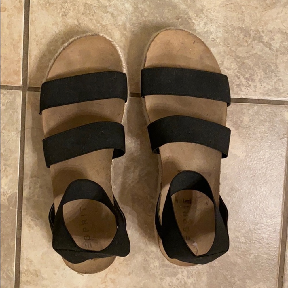 COPY - black strapped platform sandals